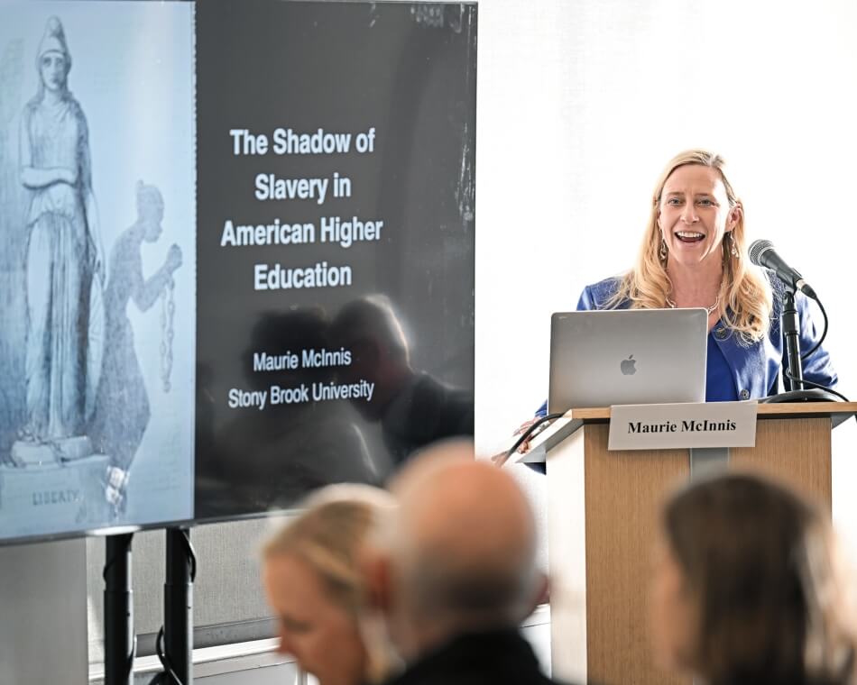 Maurie McInnis (Stony Brook University) leads a dinner conversation on “The Shadow of Slavery in American Higher Education.” Daniel Bayer Photography