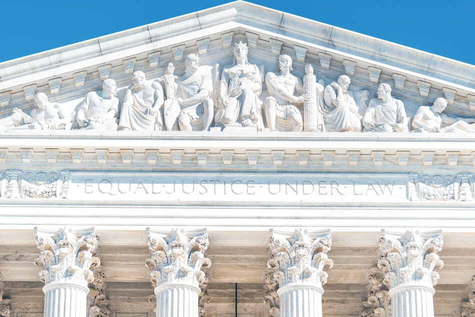 iStock.com/krblokhin Legal Access