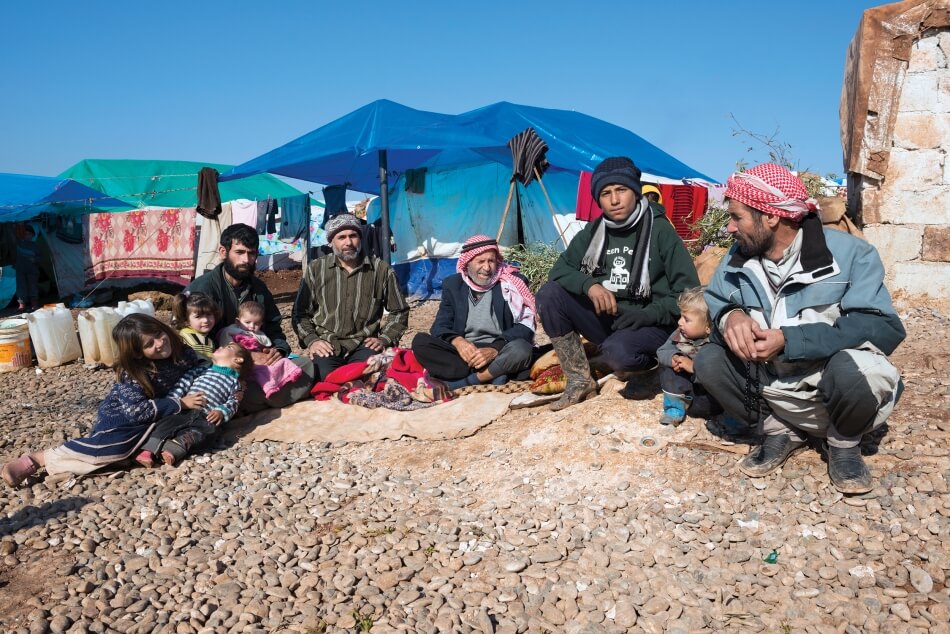 iStock.com/Joel Carillet global refugees generations